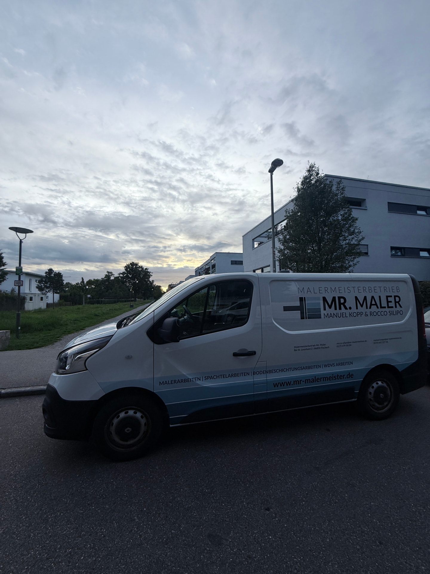 Farbmusterberatung – Kontakt zu Mr. Maler Augsburg